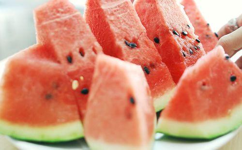 冰月吃瓜,揭秘娱乐圈那些不为人知的幕后故事